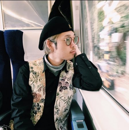 サングラスの男性
